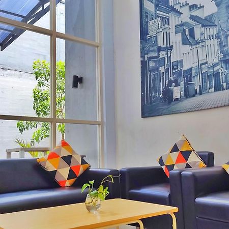 Votel Hotel Charis Tuban Tuban  Eksteriør billede