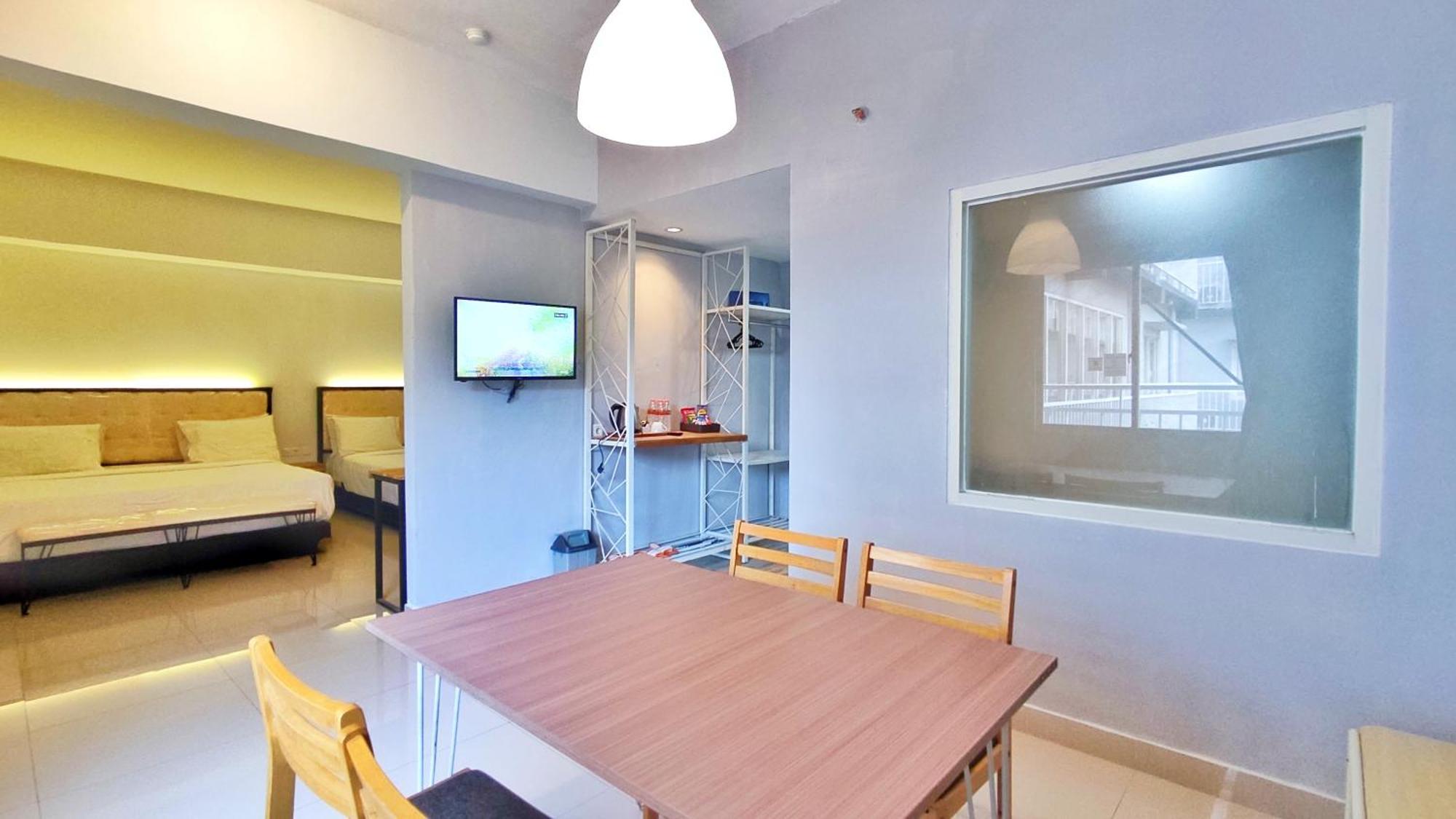 Votel Hotel Charis Tuban Tuban  Eksteriør billede