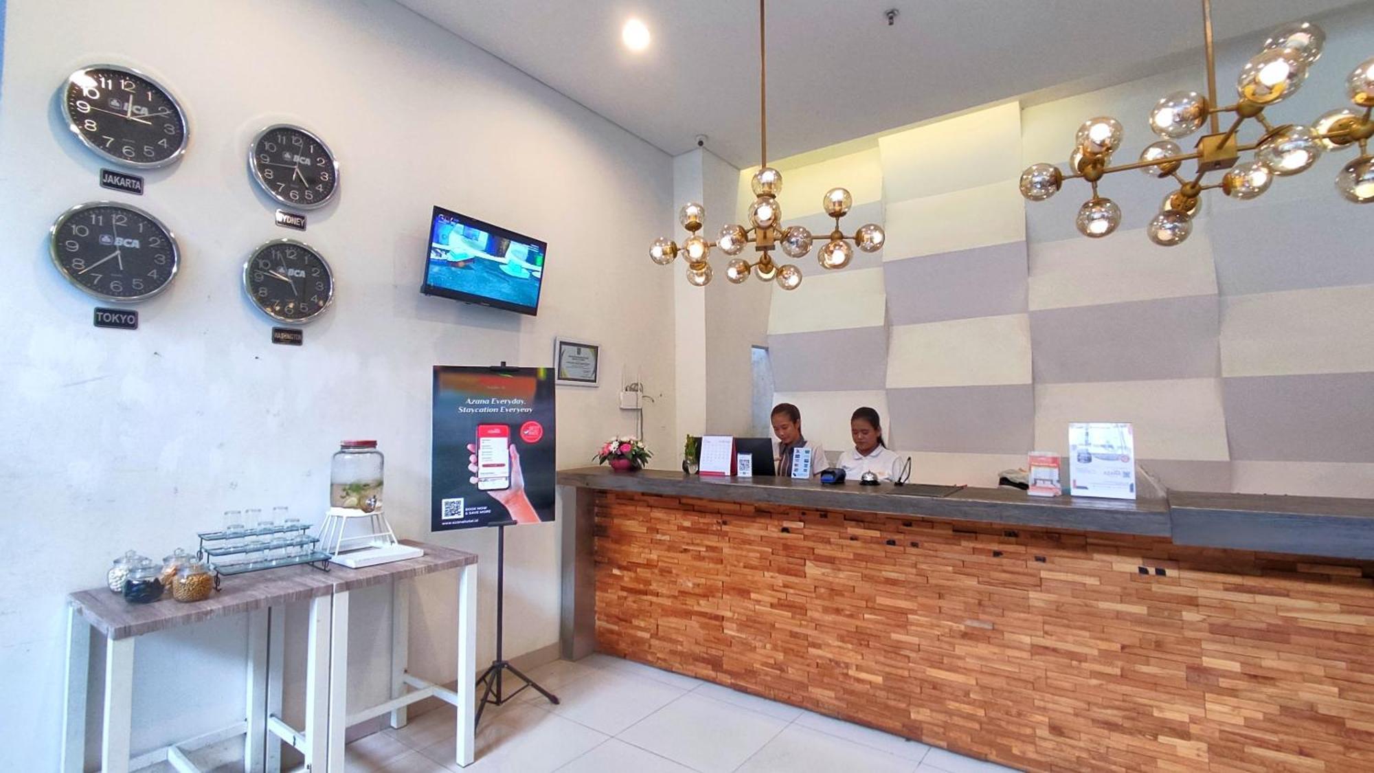 Votel Hotel Charis Tuban Tuban  Eksteriør billede