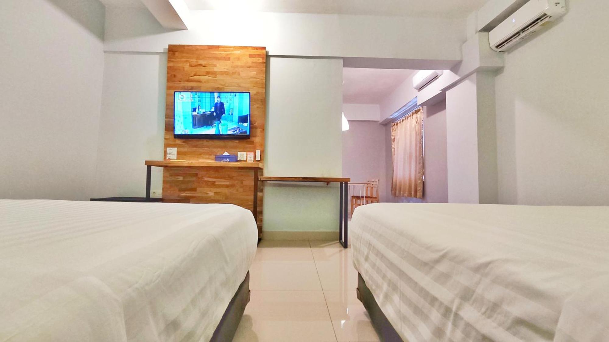 Votel Hotel Charis Tuban Tuban  Eksteriør billede